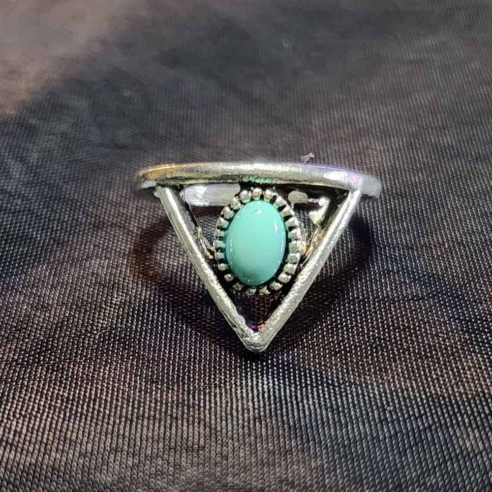 Vintage Triangle Silver & Turquoise Ring ☆☆ 3 for $40 ☆☆